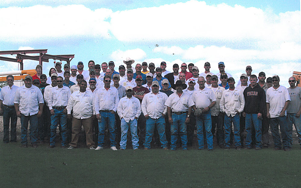 S&H Powerline company group photo